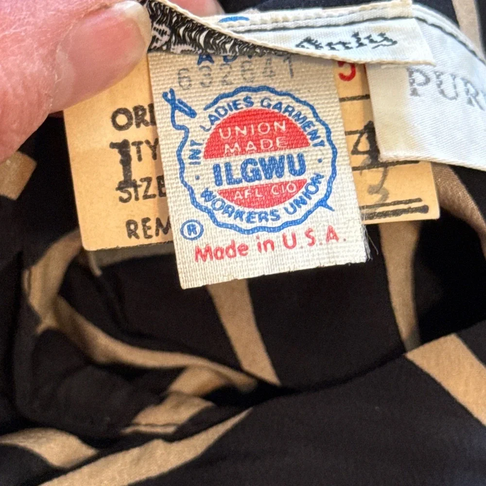 Chevron Patterned 100% Silk Black and Cream Midi Dress - Picture 8 of 10